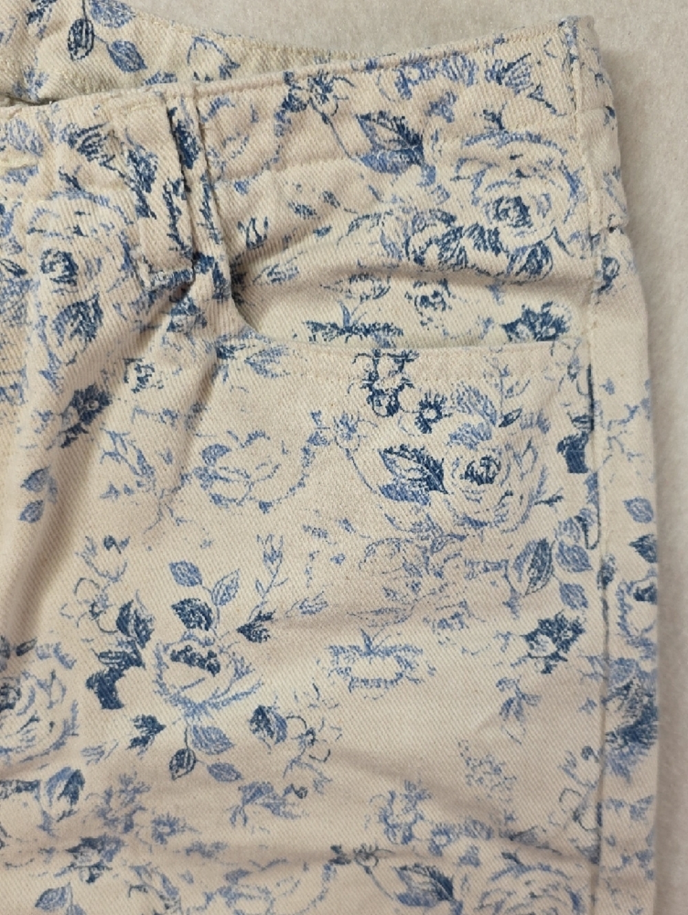Lizwear Vintage Cream Blue Floral Toile Print Straight Leg Jeans 100% Cotton - Picture 7 of 11